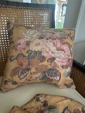 Pottery Barn 20 x 20 Linen Gold Throw Pillows 2 (Covers only)